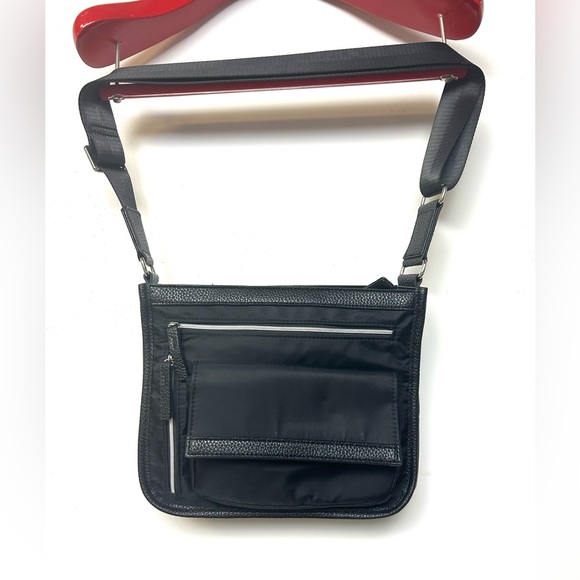 Tommy Bahama Bags Tommy Bahama Crossbody Travel Bag Black Poshmark